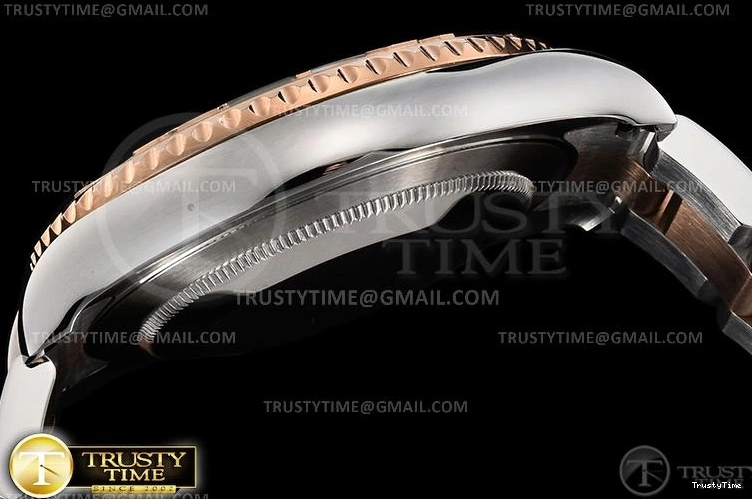 0509 ROLYM181 – YachtMaster Unique 1077